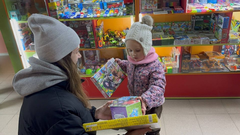 «Коробка храбрости» приехала к пациентам Луганской городской детской больницы №2 «Коробка храбрости» приехала к пациентам Луганской городской детской больницы №2
