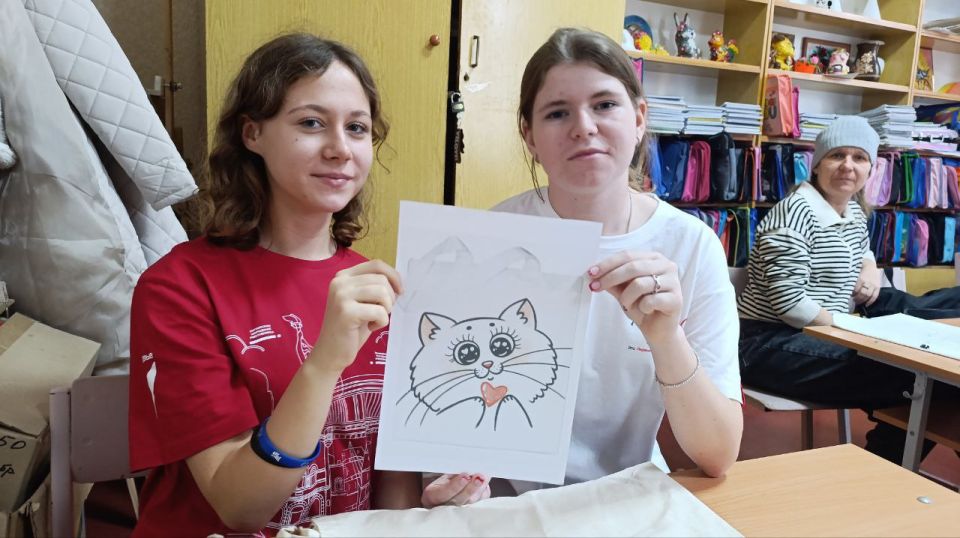 В Стаханове накануне Дня матери при поддержке Движения Первых прошёл форум семейных сообществ «Родные - Любимые» В Стаханове накануне Дня матери при поддержке Движения Первых прошёл форум семейных сообществ «Родные - Любимые»