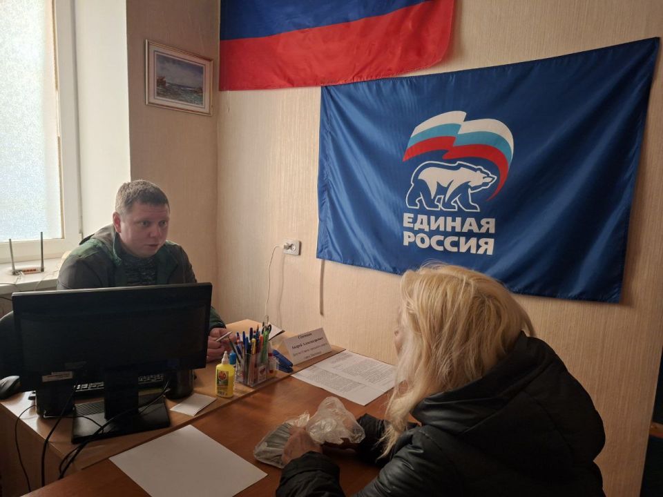 Депутаты Совета городского округа город Лисичанск Луганской Народной Республики продолжают приемы граждан Депутаты Совета городского округа город Лисичанск Луганской Народной Республики продолжают приемы граждан