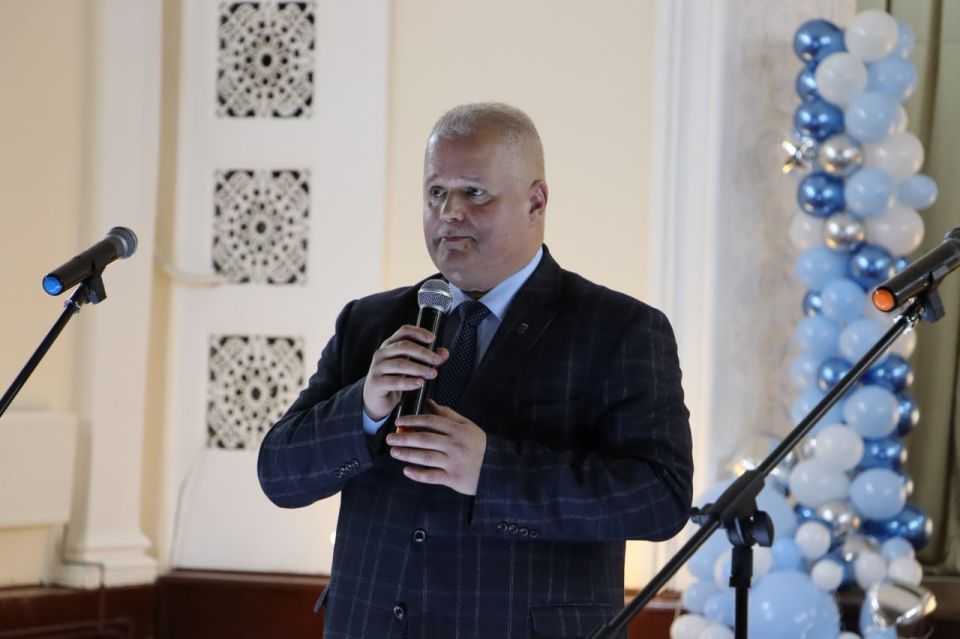 Константин Бутримов: ШКОЛА, В КОТОРУЮ ХОЧЕТСЯ ВОЗВРАЩАТЬСЯ! Константин Бутримов: ШКОЛА, В КОТОРУЮ ХОЧЕТСЯ ВОЗВРАЩАТЬСЯ!