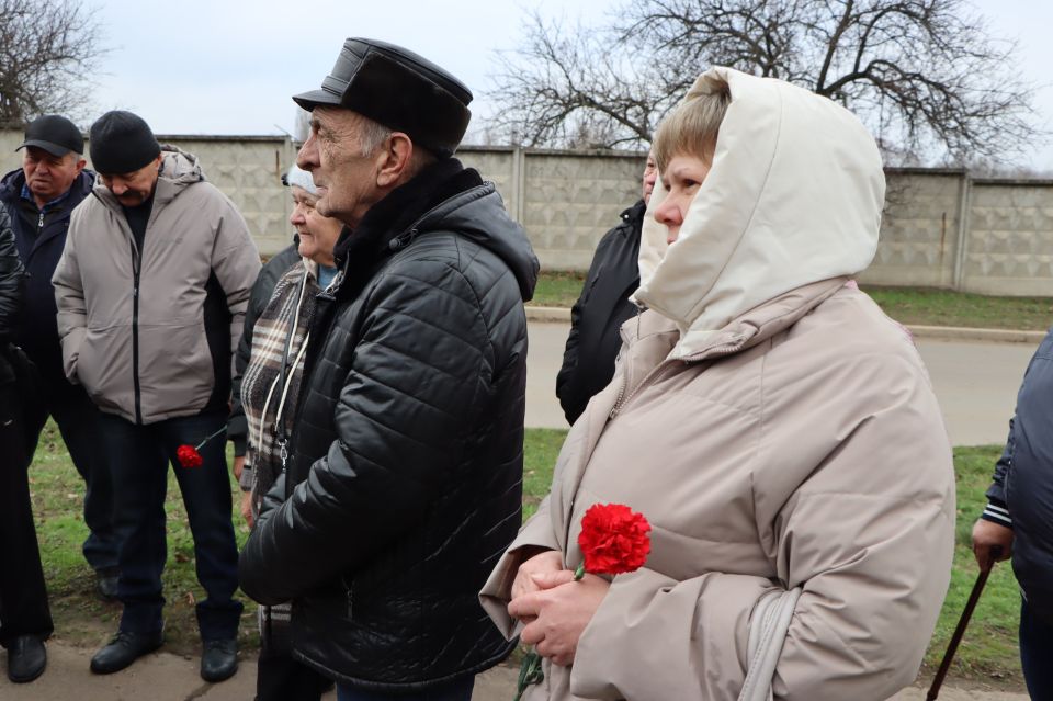 Евгений Бондарь: В Лутугино почтили участников ликвидации аварии на Чернобыльской АЭС Евгений Бондарь: В Лутугино почтили участников ликвидации аварии на Чернобыльской АЭС