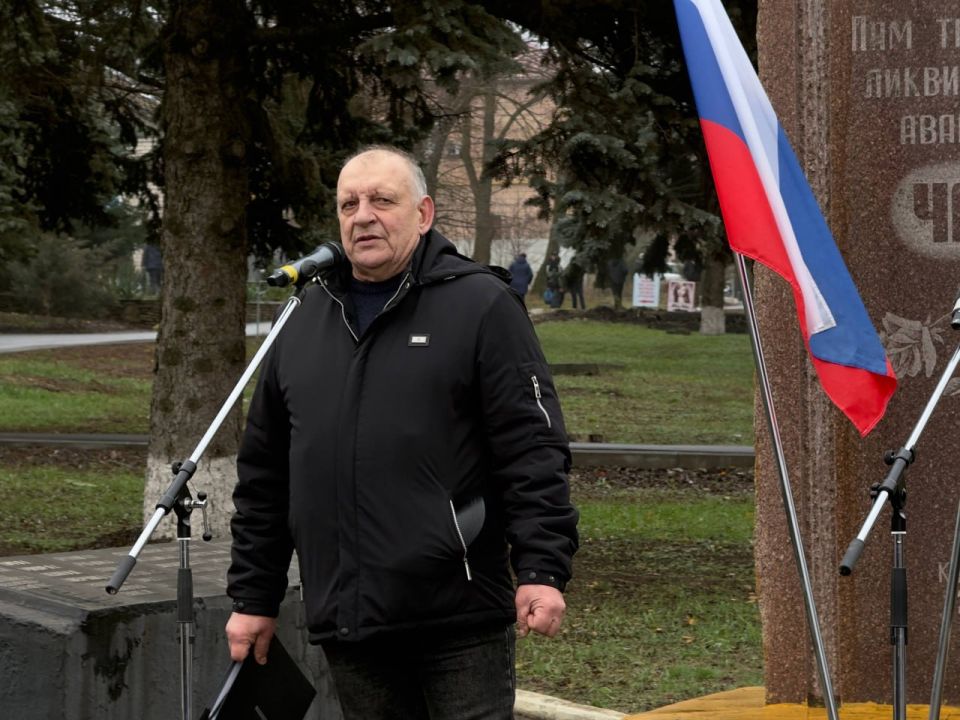 Митинг-возложение: в Марковском округе почтили подвиг ликвидаторов Чернобыльской катастрофы Митинг-возложение: в Марковском округе почтили подвиг ликвидаторов Чернобыльской катастрофы