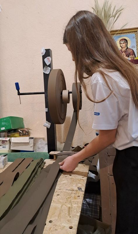 В рамках специального формата «Помощь СВО» проекта «#МЫВМЕСТЕ — месяц добрых дней» активисты Добро.Центра, волонтёры Победы на базе волонтерского движения «Золотые руки Ангела», объединились для важного дела — плетения... В рамках специального формата «Помощь СВО» проекта «#МЫВМЕСТЕ — месяц добрых дней» активисты Добро.Центра, волонтёры Победы на базе волонтерского движения «Золотые руки Ангела», объединились для важного дела — плетения...