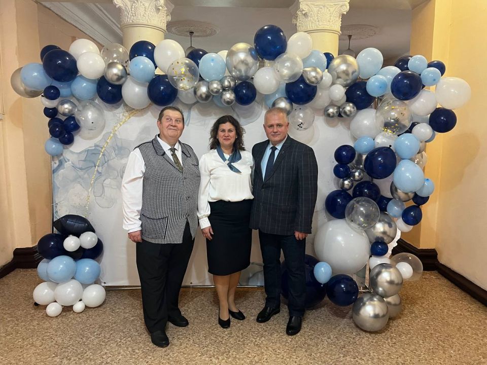 Константин Бутримов: ШКОЛА, В КОТОРУЮ ХОЧЕТСЯ ВОЗВРАЩАТЬСЯ! Константин Бутримов: ШКОЛА, В КОТОРУЮ ХОЧЕТСЯ ВОЗВРАЩАТЬСЯ!