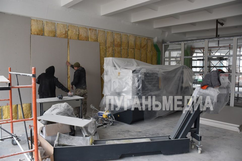 Константин Бутримов: В Стаханове готовится к запуску новый кластер «Профессионалитета» Константин Бутримов: В Стаханове готовится к запуску новый кластер «Профессионалитета»