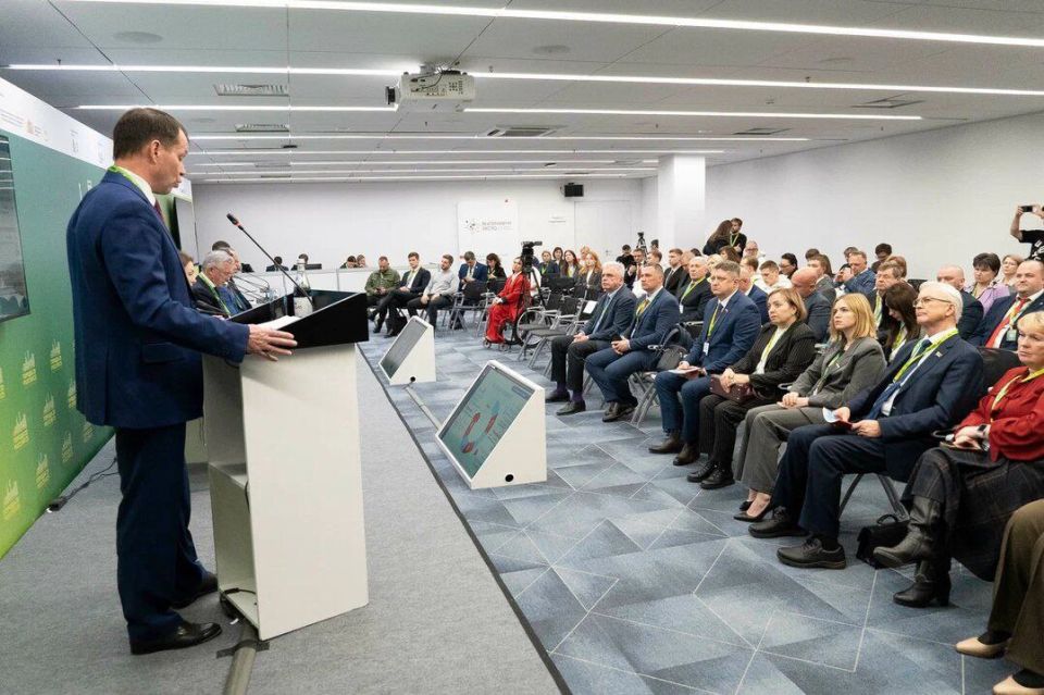 Яна Сылкина: Приняла участие в девятом форуме "Города России" в Екатеринбурге Яна Сылкина: Приняла участие в девятом форуме "Города России" в Екатеринбурге