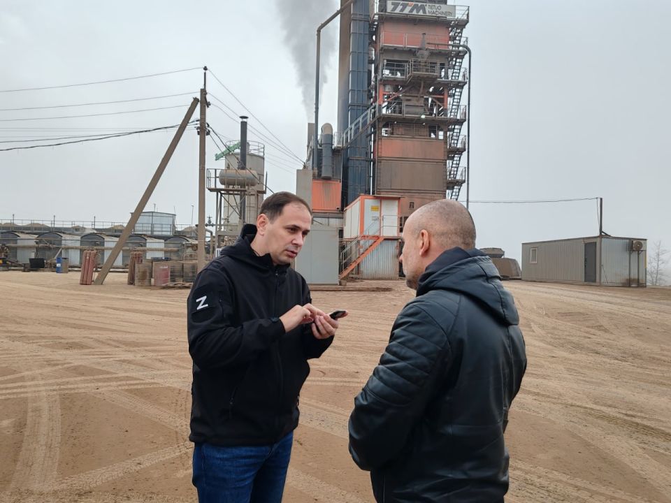 Альберт Апшев: Порядка 20 асфальтобетонных заводов работают на территории республики Альберт Апшев: Порядка 20 асфальтобетонных заводов работают на территории республики