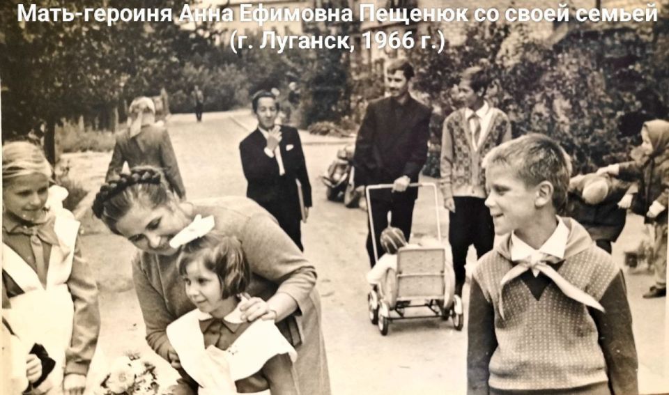 Анна Тодорова: Сегодня в нашей стране отмечается один из самых добрых и прекрасных праздников – День матери Анна Тодорова: Сегодня в нашей стране отмечается один из самых добрых и прекрасных праздников – День матери