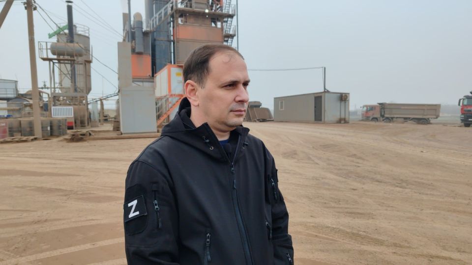 Альберт Апшев: Порядка 20 асфальтобетонных заводов работают на территории республики Альберт Апшев: Порядка 20 асфальтобетонных заводов работают на территории республики