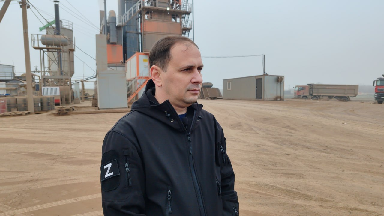 Альберт Апшев: Порядка 20 асфальтобетонных заводов работают на территории республики Альберт Апшев: Порядка 20 асфальтобетонных заводов работают на территории республики