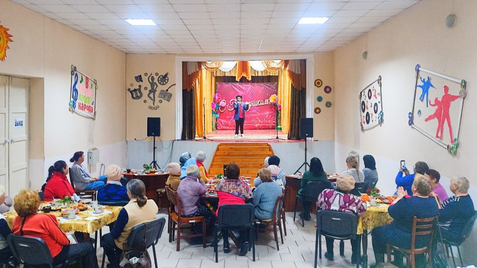 Мероприятие, посвященное Дню матери, прошло в клубе им. Фрунзе Мероприятие, посвященное Дню матери, прошло в клубе им. Фрунзе