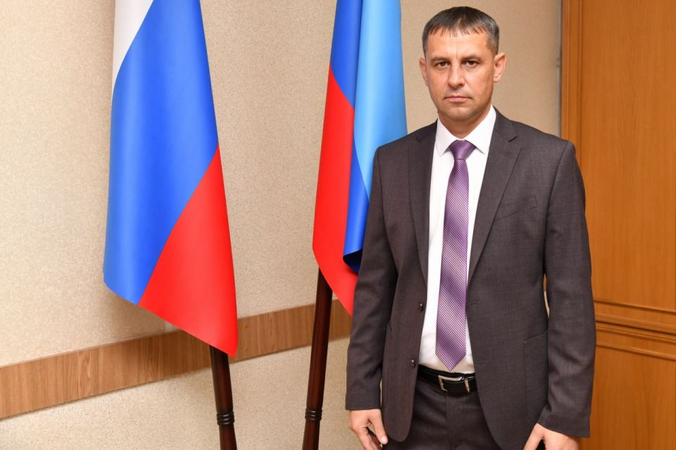 ВрИП Главы Свердловского округа Игорь Ковальчук поздравил Главу шефа-региона Республики Хакасия Валентина Коновалова с Днём рождения