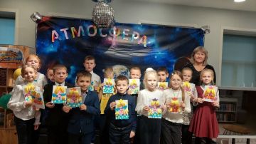 В преддверии праздника День матери библиотека региона-шефа, Центральная детская библиотека Бугурусланского района Оренбургской области и Зоринская городская библиотека провели совместный мастер-класс по изготовлению...