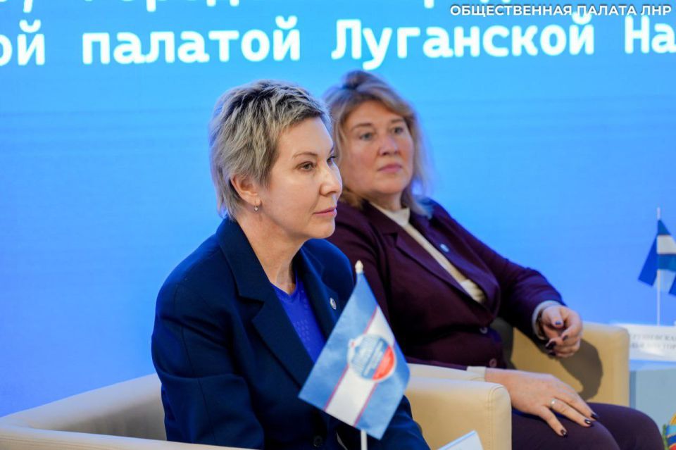 Развитие горизонтальных связей: представители ОП РФ и ОП ЛНР обсудили поддержку СВО и память Героев Развитие горизонтальных связей: представители ОП РФ и ОП ЛНР обсудили поддержку СВО и память Героев