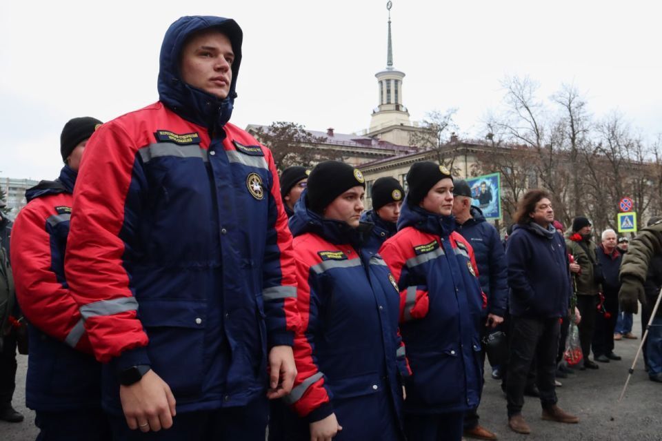 Помним подвиг: добровольцы-спасатели ЛГПУ почтили память ликвидаторов Чернобыля Помним подвиг: добровольцы-спасатели ЛГПУ почтили память ликвидаторов Чернобыля