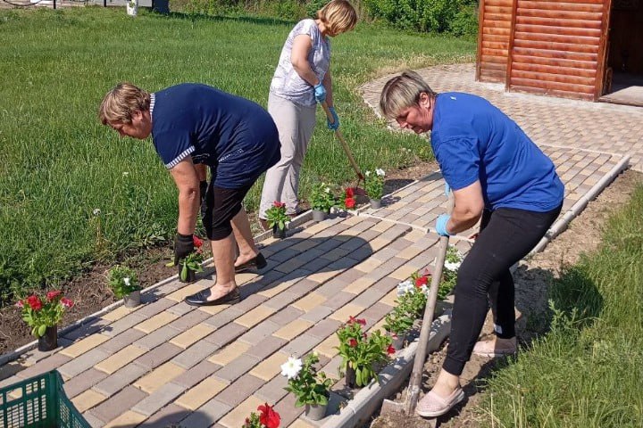 Материнское сердце, которое согреет каждого бойца: Многодетная мама из ЛНР помогает участникам СВО и их семьям Материнское сердце, которое согреет каждого бойца: Многодетная мама из ЛНР помогает участникам СВО и их семьям