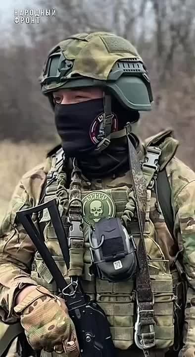 Сегодня наши военные вспоминают то, что греет даже вдали от дома — мамины слова, мамины объятия, мамино умение успокоить одним взглядом