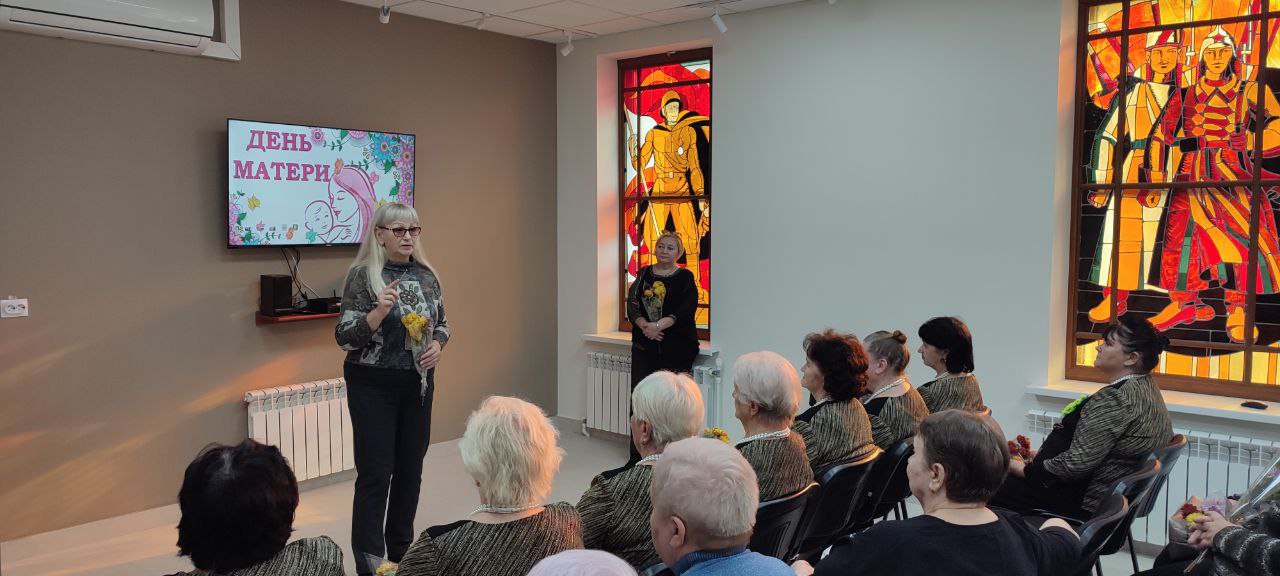 В Перевальском музеее прошла программа «Мама звучит как поэма, как песня» В Перевальском музеее прошла программа «Мама звучит как поэма, как песня»