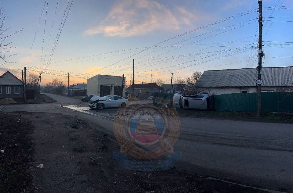 Правоохранители устанавливают обстоятельства приведшие к ДТП, в котором пострадал несовершеннолетний пассажир