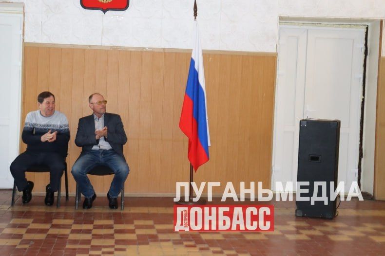 «Земский работник культуры» приехала из Кубани в Новоборовицы «Земский работник культуры» приехала из Кубани в Новоборовицы