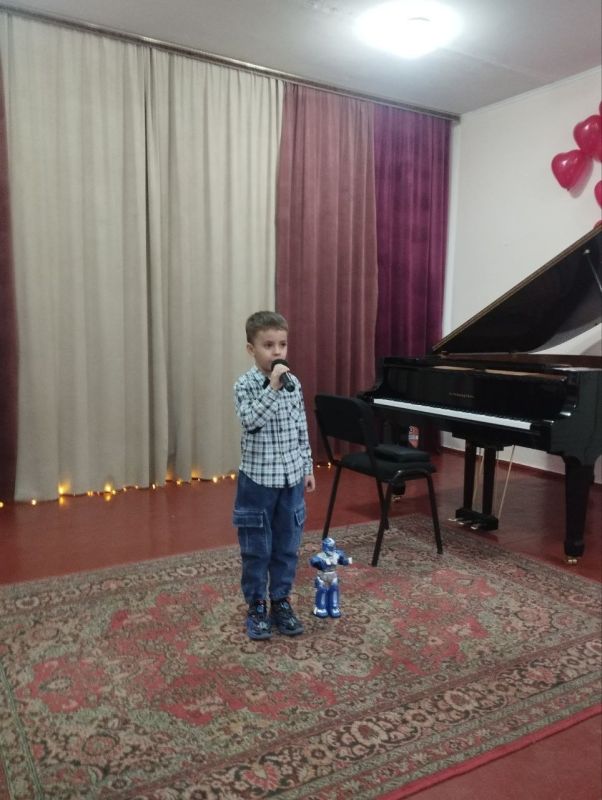 Праздник "Посвящение в музыканты" в Детской школе искусств № 2 г. Ровеньки Праздник "Посвящение в музыканты" в Детской школе искусств № 2 г. Ровеньки