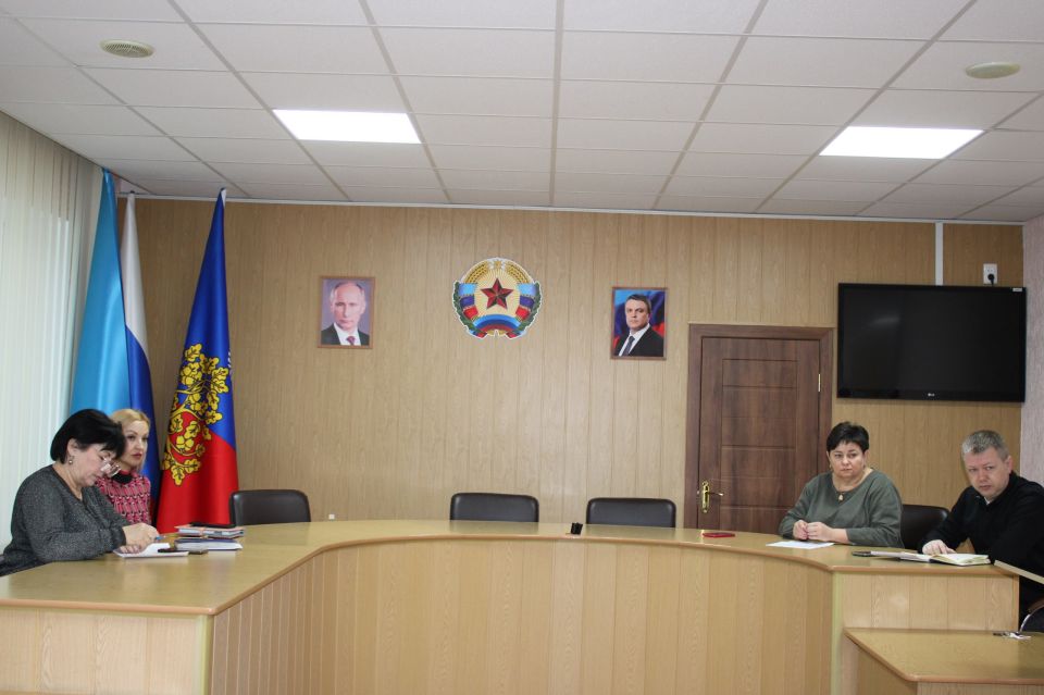 В Администрации городского округа город Ровеньки состоялась рабочая планерка с начальниками отделов и управлений Администрации городского округа В Администрации городского округа город Ровеньки состоялась рабочая планерка с начальниками отделов и управлений Администрации городского округа