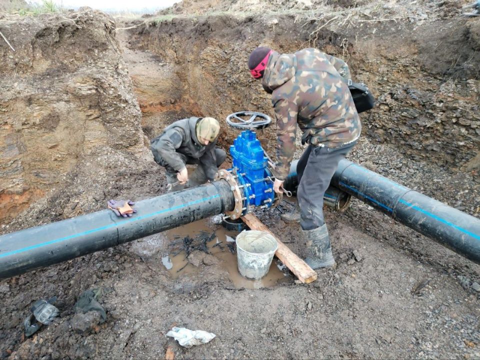 Андрей Рубанцов: В Ровеньках продолжаются работы по капитальному ремонту водовода Курган – Новодарьевка силами региона-шефа
