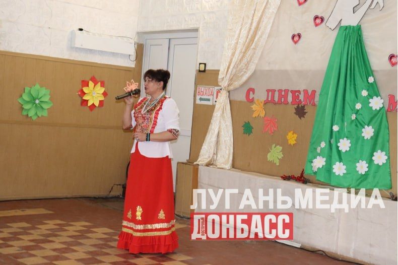 «Земский работник культуры» приехала из Кубани в Новоборовицы «Земский работник культуры» приехала из Кубани в Новоборовицы