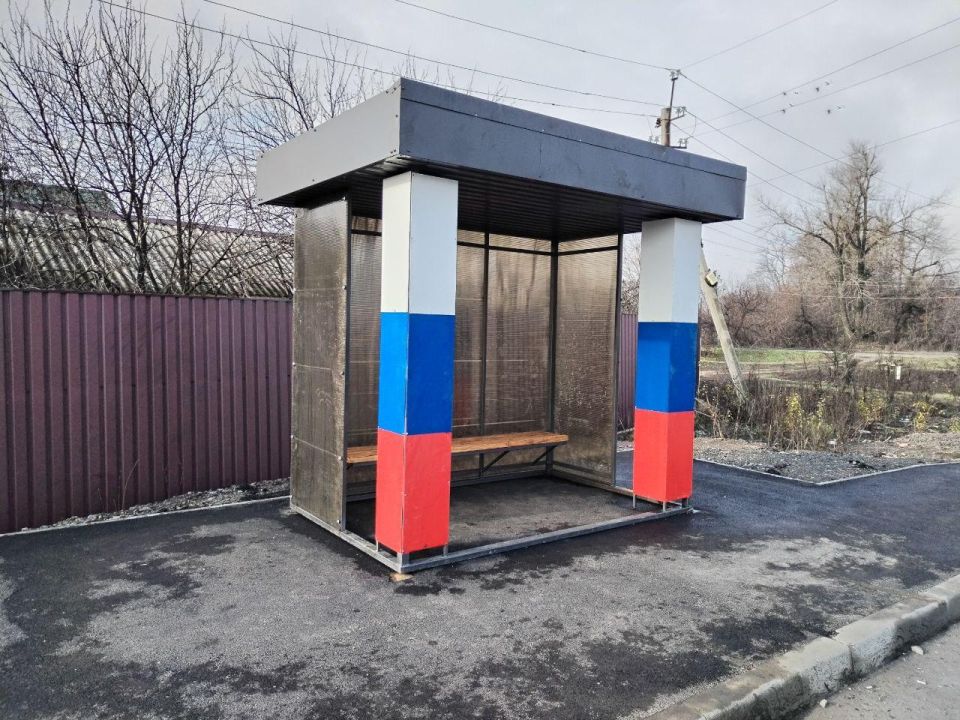 В Ровеньках автобусные павильоны от пгт В Ровеньках автобусные павильоны от пгт