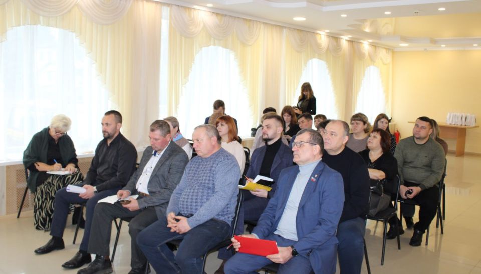 В Белокуракино обсудили перспективы экономического развития и занятости В Белокуракино обсудили перспективы экономического развития и занятости