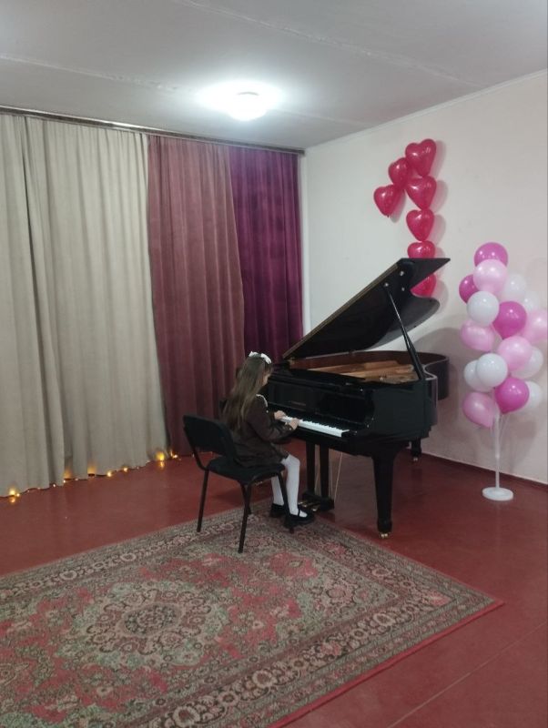 Праздник "Посвящение в музыканты" в Детской школе искусств № 2 г. Ровеньки Праздник "Посвящение в музыканты" в Детской школе искусств № 2 г. Ровеньки