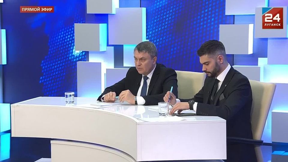 Юлия Кожухарь: Леонид Пасечник о перспективах развития предприятий прифронтовых городов ЛНР: