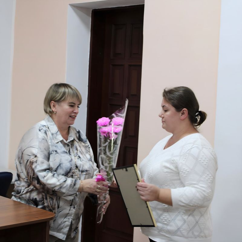 В Белокуракинском округе состоялось торжественное вручение благодарностей многодетным матерям В Белокуракинском округе состоялось торжественное вручение благодарностей многодетным матерям