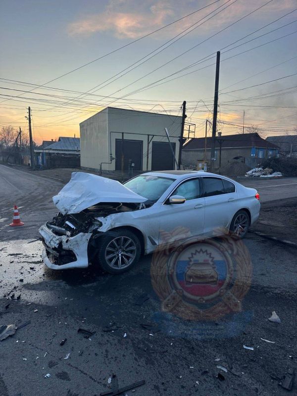 Правоохранители устанавливают обстоятельства приведшие к ДТП, в котором пострадал несовершеннолетний пассажир Правоохранители устанавливают обстоятельства приведшие к ДТП, в котором пострадал несовершеннолетний пассажир