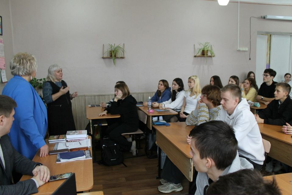 В Краснодоне прошел XII Фестиваль-конкурс поэзии «Муза Новороссии» В Краснодоне прошел XII Фестиваль-конкурс поэзии «Муза Новороссии»