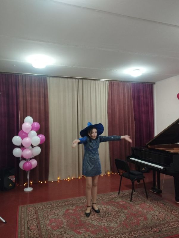 Праздник "Посвящение в музыканты" в Детской школе искусств № 2 г. Ровеньки