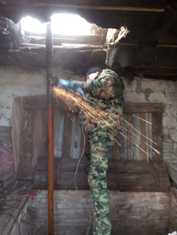 ЕЖЕДНЕВНЫЕ ХЛОПОТЫ КОММУНАЛЬНЫХ СЛУЖБ ЕЖЕДНЕВНЫЕ ХЛОПОТЫ КОММУНАЛЬНЫХ СЛУЖБ