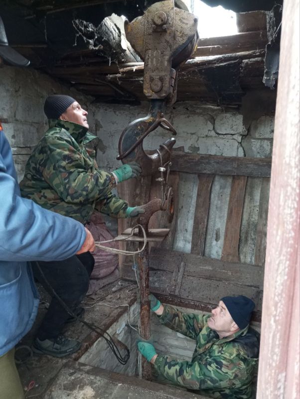 ЕЖЕДНЕВНЫЕ ХЛОПОТЫ КОММУНАЛЬНЫХ СЛУЖБ ЕЖЕДНЕВНЫЕ ХЛОПОТЫ КОММУНАЛЬНЫХ СЛУЖБ