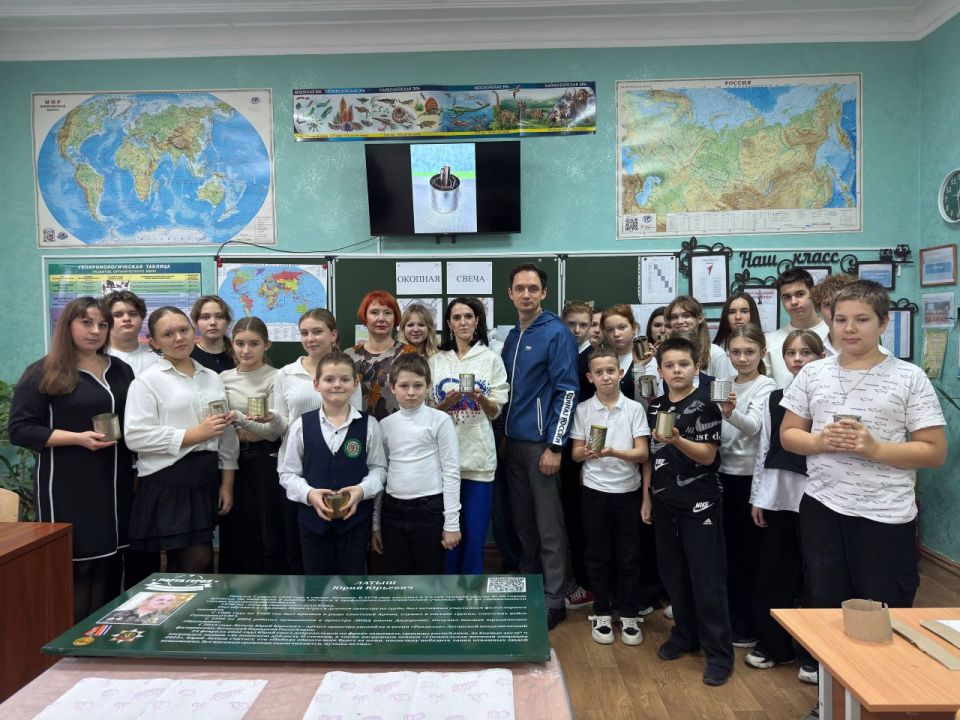 Активисты «Единой России» отмечают день рождения партии добрыми делами Активисты «Единой России» отмечают день рождения партии добрыми делами