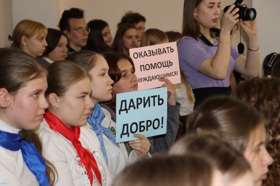 В Стаханове отметили День добровольца В Стаханове отметили День добровольца