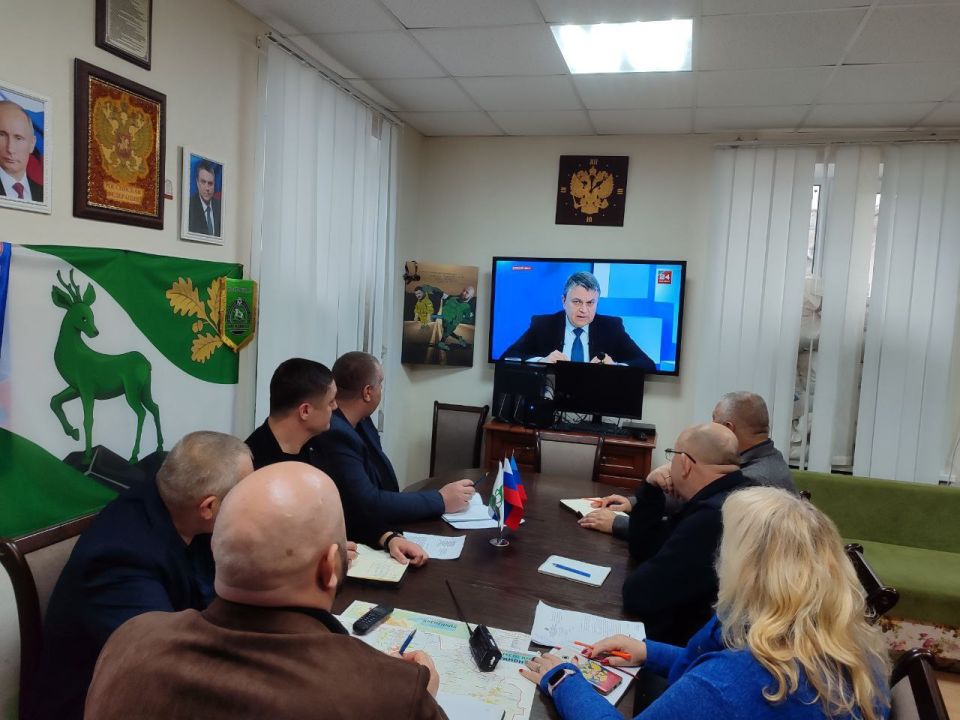 Вячеслав Третьяков: Принял участие, совместно с администрацией муниципального округа, в прямой трансляции с Главой ЛНР Леонидом Ивановичем Пасечником Вячеслав Третьяков: Принял участие, совместно с администрацией муниципального округа, в прямой трансляции с Главой ЛНР Леонидом Ивановичем Пасечником