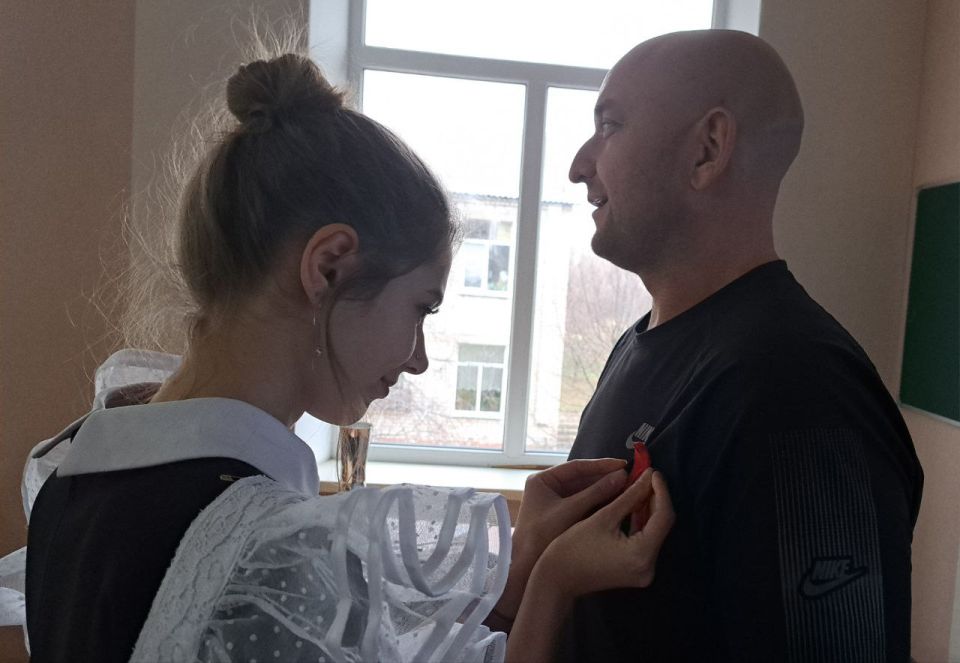 Акция «Красная ленточка» в поддержку Всемирного дня борьбы со СПИДом! Акция «Красная ленточка» в поддержку Всемирного дня борьбы со СПИДом!