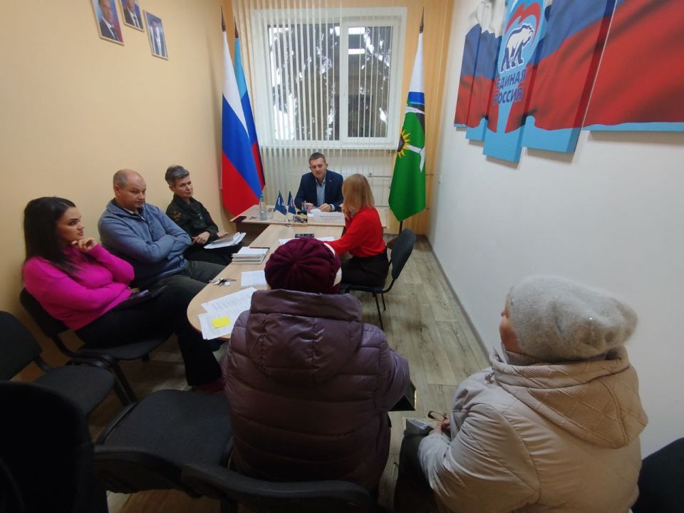 Евгений Морозов: Начало рабочей недели посвящено прямому общению с горожанами Евгений Морозов: Начало рабочей недели посвящено прямому общению с горожанами