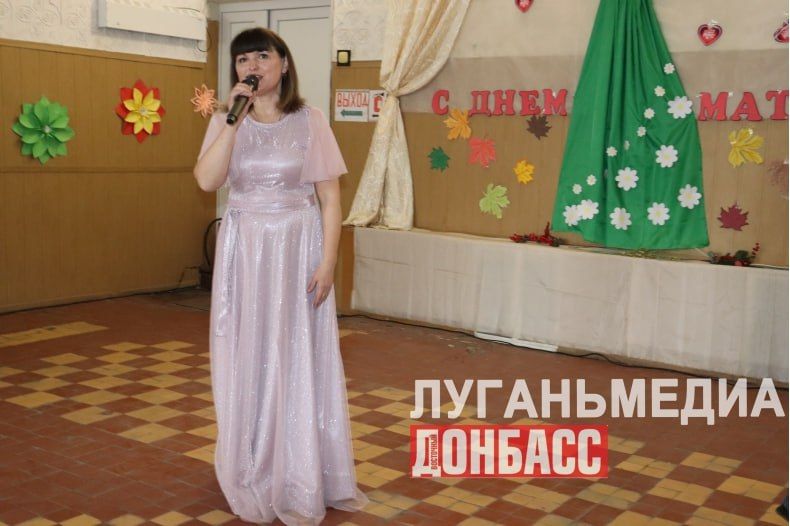 «Земский работник культуры» приехала из Кубани в Новоборовицы «Земский работник культуры» приехала из Кубани в Новоборовицы
