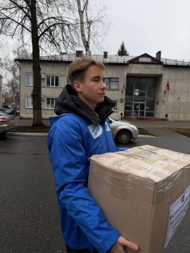 Коллектив Казанского инновационного университета им. В.Г. Тимирясова совместно с активистами Чистопольского отделения «Молодой Гвардии» организовал сбор гуманитарной помощи для социально незащищённых жителей Лисичанска