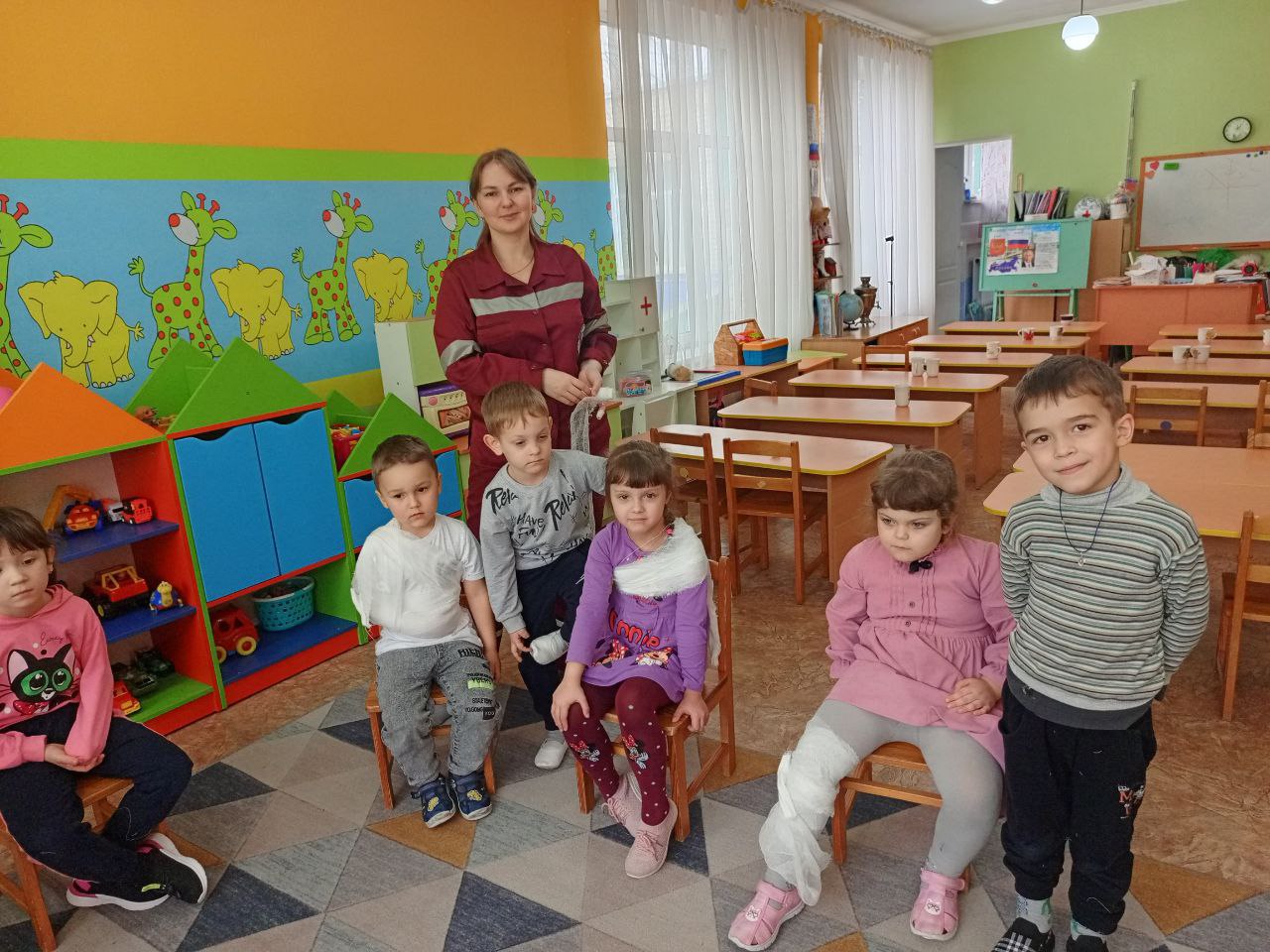 Инструкторы Школы медицины катастроф совместили празднование Дня матери с мастер-классами по первой помощи Инструкторы Школы медицины катастроф совместили празднование Дня матери с мастер-классами по первой помощи