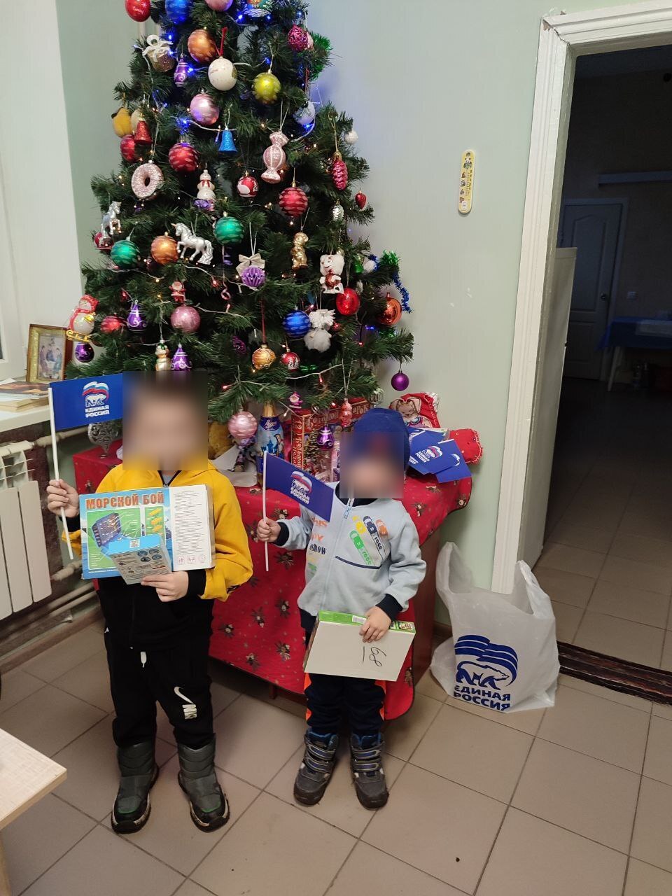 Передача подарков для детей в рамках акции «Коробка храбрости» Передача подарков для детей в рамках акции «Коробка храбрости»