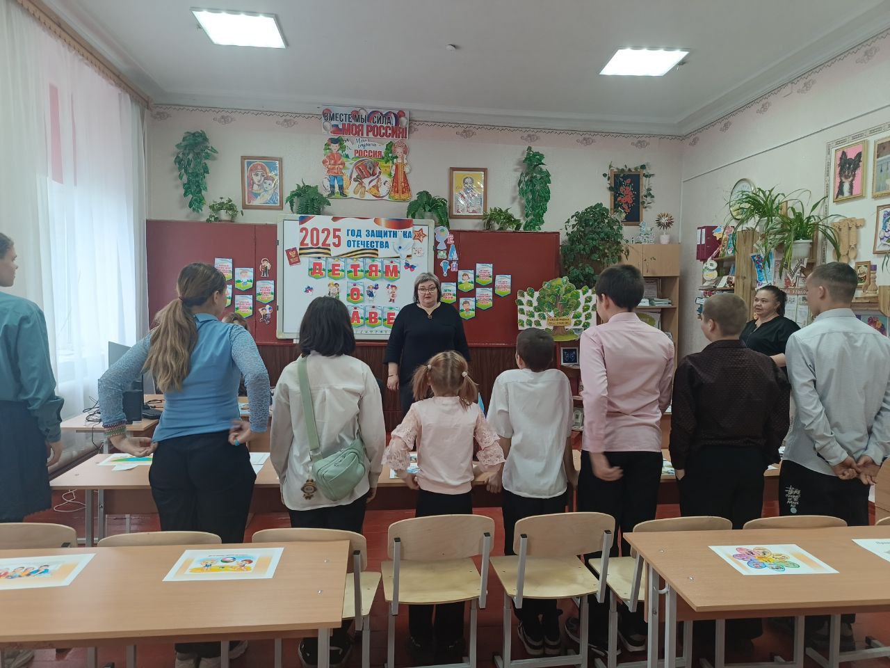 Сегодня в Кленовой специальной(коррекционной) школе-интернате начальник отдела по вопросам опеки, попечительства и патронажа Ирина Попова провела ряд профилактических мероприятий Сегодня в Кленовой специальной(коррекционной) школе-интернате начальник отдела по вопросам опеки, попечительства и патронажа Ирина Попова провела ряд профилактических мероприятий