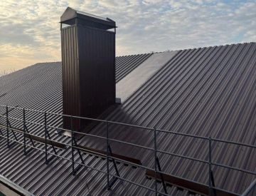 Представители минЖКХ Ставрополья проверили отремонтированные кровли в Антраците