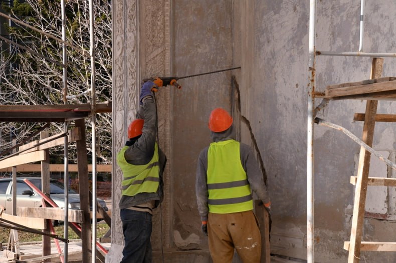 ВрИП Главы Свердловского муниципального округа Игорь Ковальчук проинспектировал ход восстановительных работ в ЦД «Победа» ВрИП Главы Свердловского муниципального округа Игорь Ковальчук проинспектировал ход восстановительных работ в ЦД «Победа»